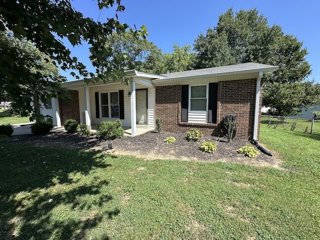 Photo - 116 SE Springdale Dr