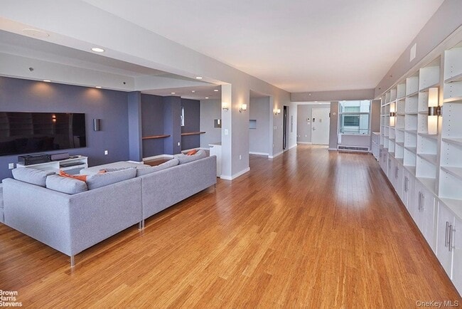 Photo - 3751 Riverdale Ave Unit 5A