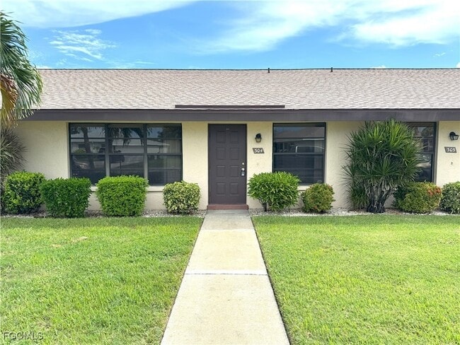 Building Photo - 3923 SE 11th Ave Unit 304