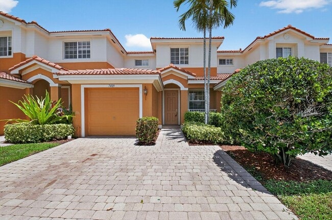 Photo - 7409 Sarentino Ln Unit 215