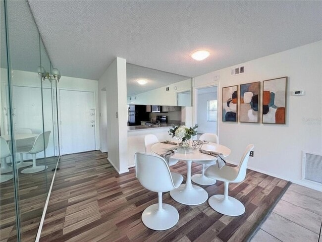 Photo - 3233 Candle Ridge Dr Unit H101