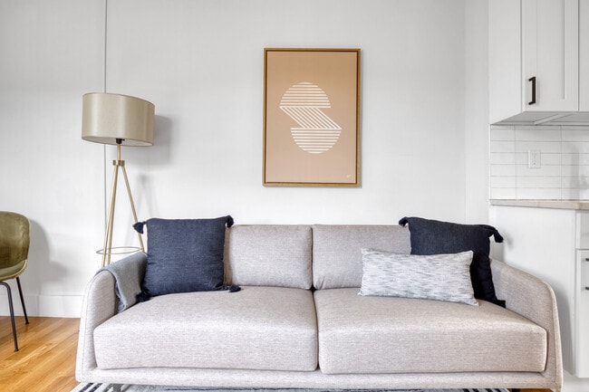 Photo - 152 Salem St Unit FL1-ID1257