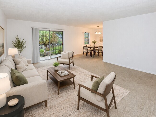 Photo - Reserve at Lake Pointe Apartments and Townhomes