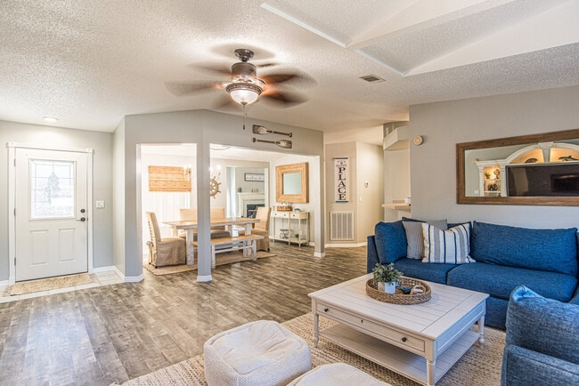 Photo - 2275 S Hunt Point Unit ID1049738P