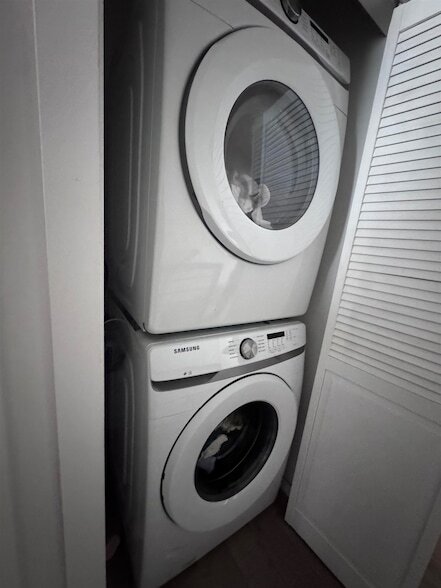 Photo - 156 Van Horne St