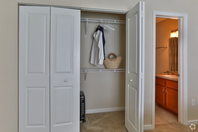 Photo - The Bristol Apartments