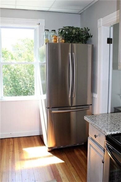 Photo - 25 W Narragansett Ave