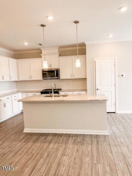 Photo - 305 Annabelle Blue Dr