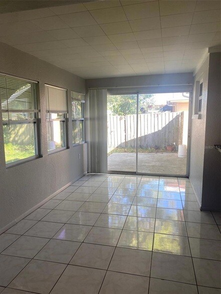 Photo - 3741 Kingsbury Dr