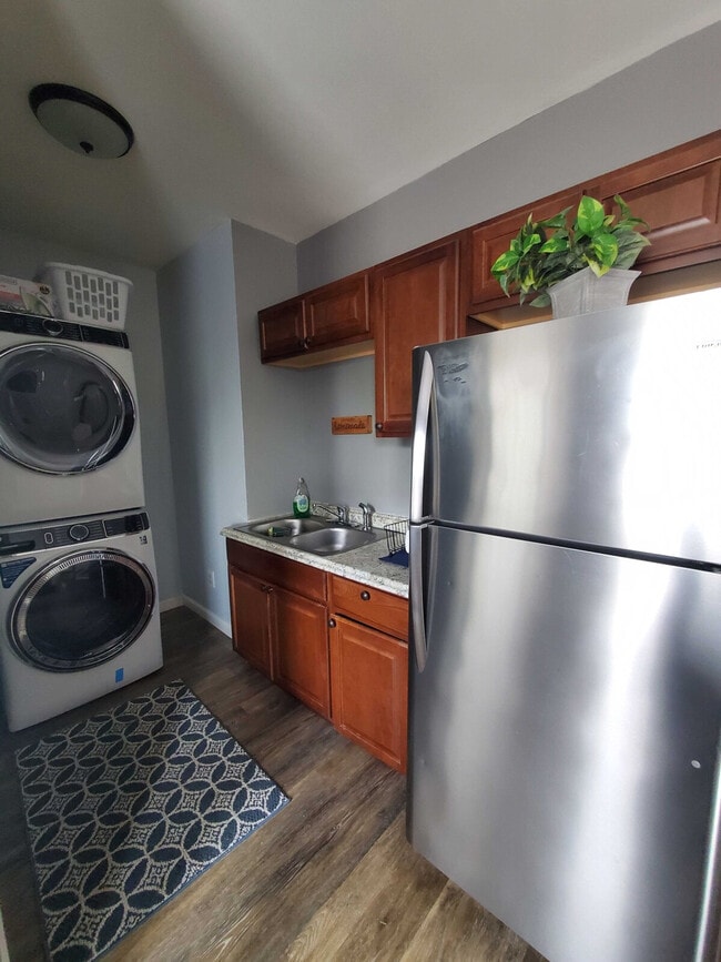 Photo - 3 Salmon St Unit ID1373645P