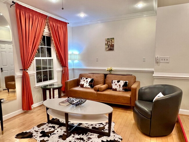 Building Photo - 2304 Hunters Woods Plaza Unit SI ID1473422P