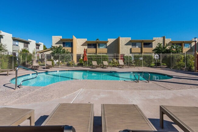 Photo - 4620 N 68th St Unit SI ID1558662P