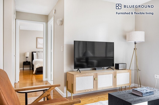 Photo - 189 W 89th St Unit FL7-ID713