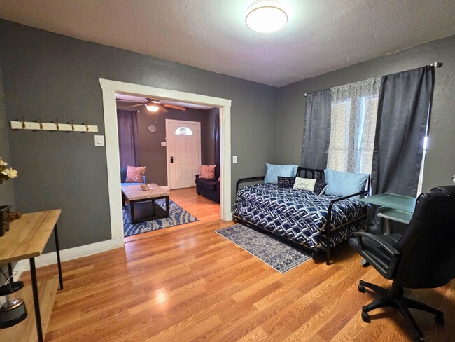 Photo - 132 N Estelle St Unit SI ID1526930P