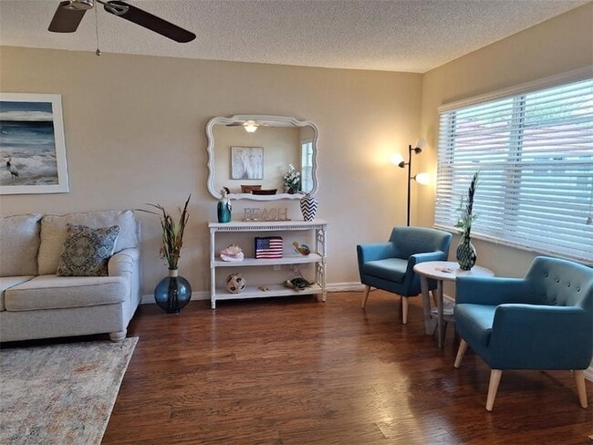 Photo - 50 Woodland Dr Unit 203