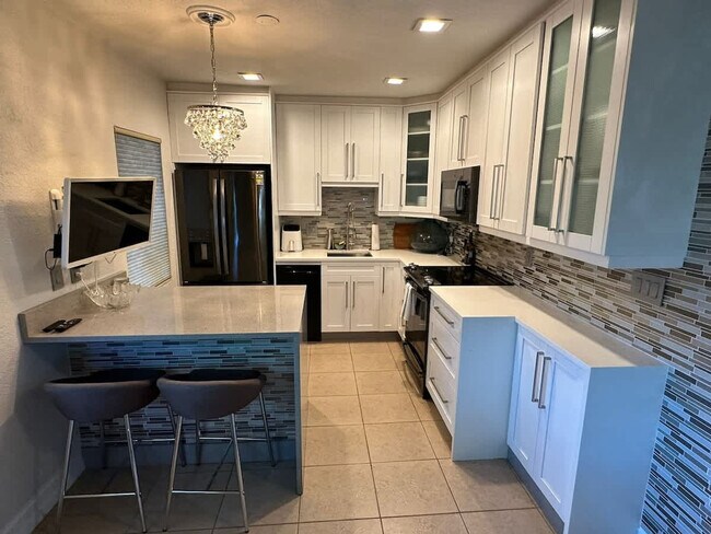 Photo - 1423 Holly Heights Dr Unit ID1056354P