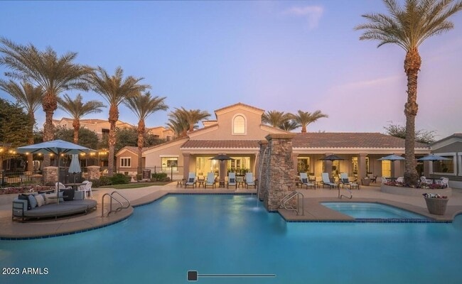 Building Photo - 2910 S Greenfield Rd Unit B3B