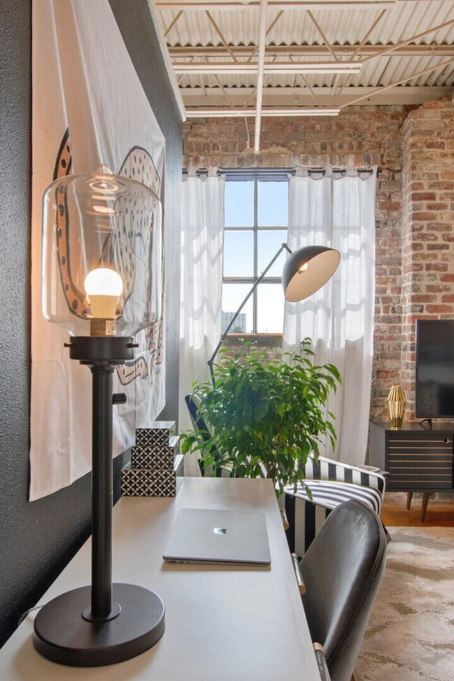 Photo - 527 St Joseph St Unit SI ID1265388P