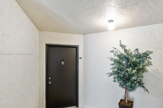 Photo - 825 Egret Cir Unit 110