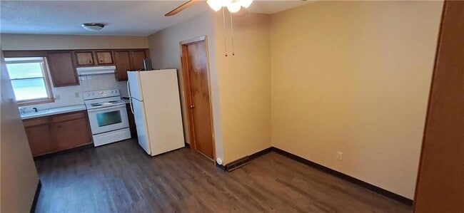 Photo - 801 S 5th St Unit Apt 1