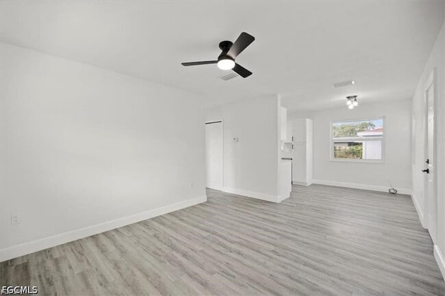 Photo - 1644 Pawnee St