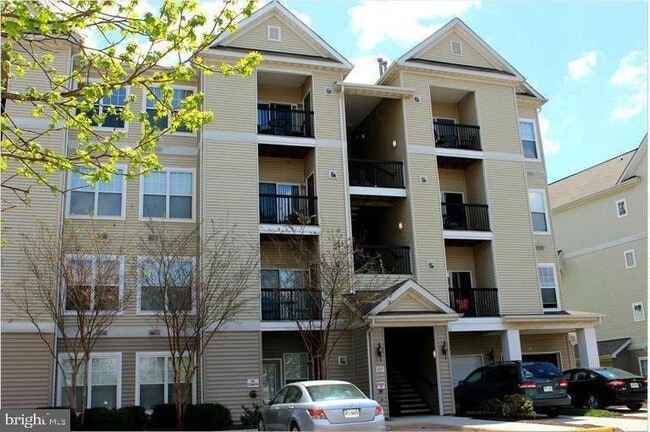 Building Photo - 5117 Travis Edward Way Unit 5117E