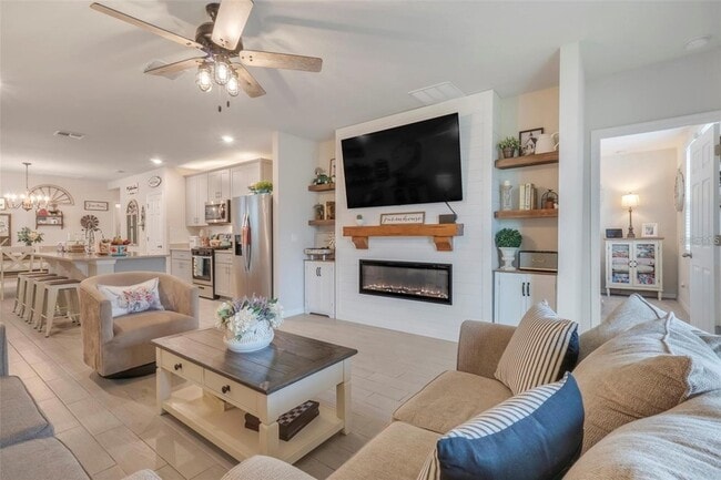 Photo - 3328 Curlew Ave