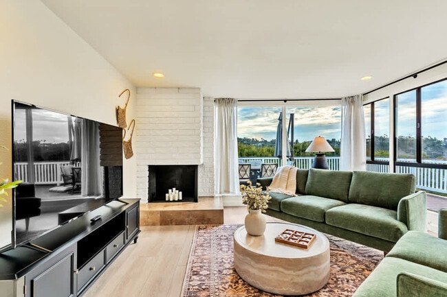 Building Photo - 4853 Twain Ave Unit ID1351684P