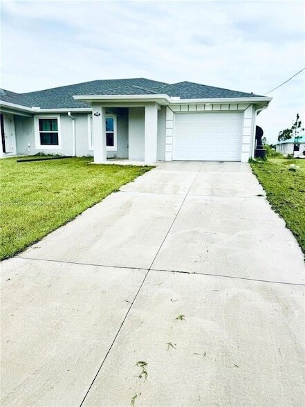 Building Photo - 1110 Augusta St E