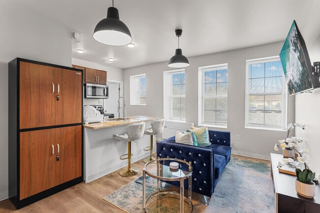 Building Photo - 1800 W Bethune St Unit ID1228665P