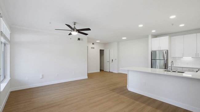 Living Room with Hard Surface Flooring - Park Place at San Mateo