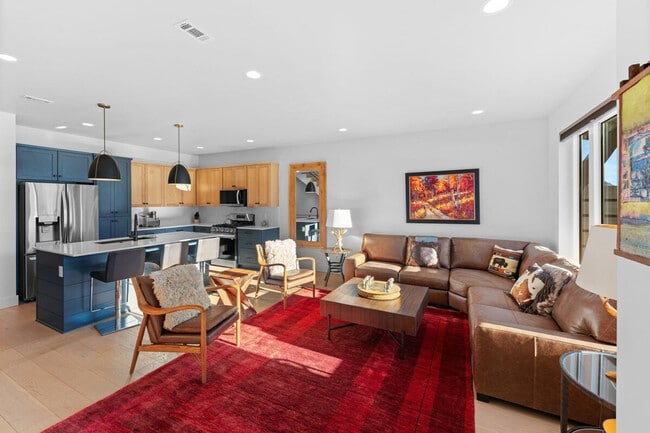 Building Photo - 85 Haverly St Unit ID1288029P