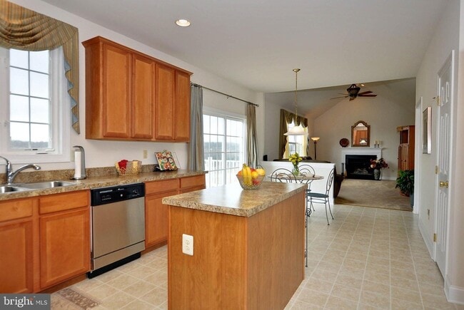 Photo - 304 Dunbar Dr