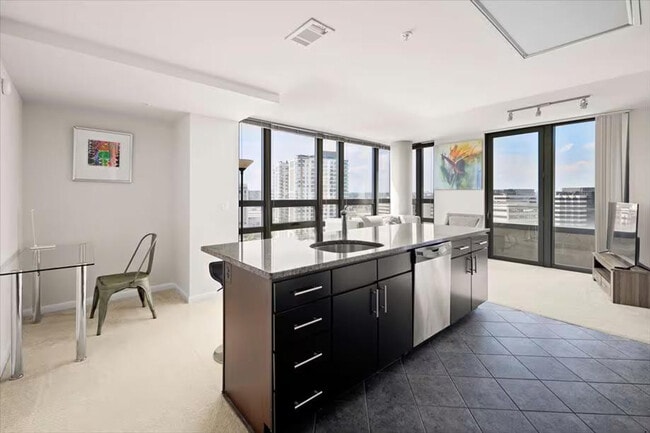 Photo - 1405 S Fern St Unit ID1054205P