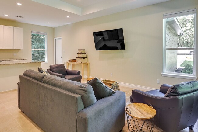 Photo - 11931 Lakeview Manor Dr Unit SI ID1545984P