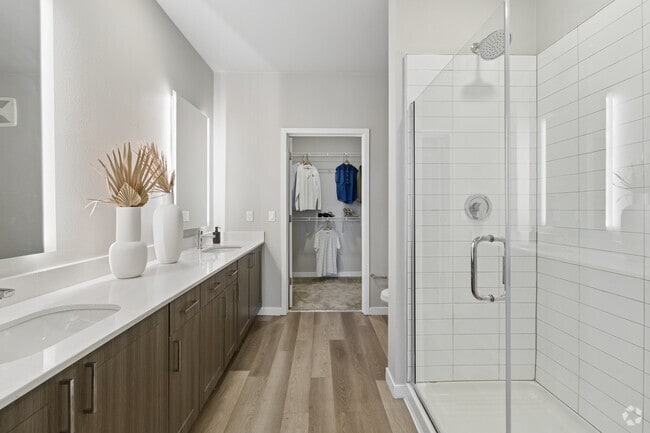 B2 2BR, 2BA - 1,147SF - Bathroom - Cirrus at Aqua
