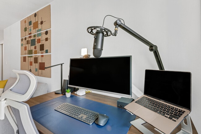 Photo - 64B W 37th St Unit SI FL23-ID379047P