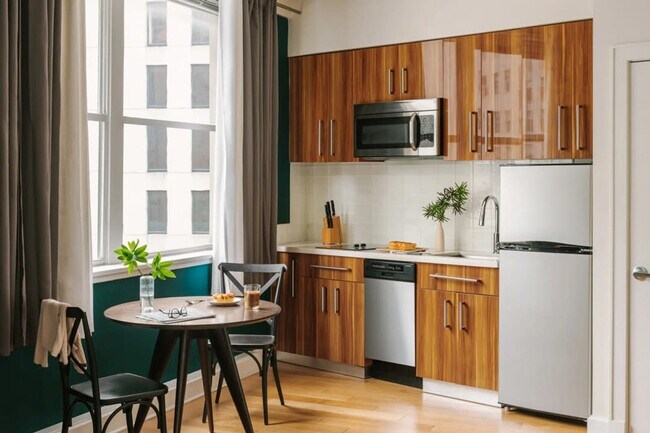 Photo - 925 Common St Unit ID1272336P