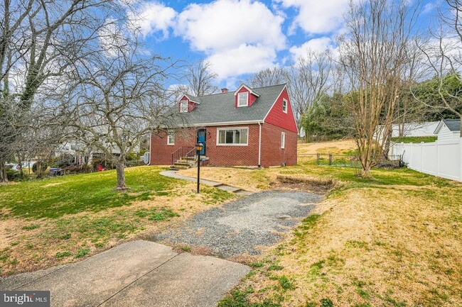 Photo - 6714 Amherst Rd