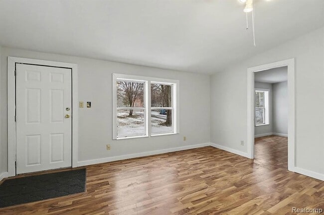 Photo - 1295 W Cook Rd