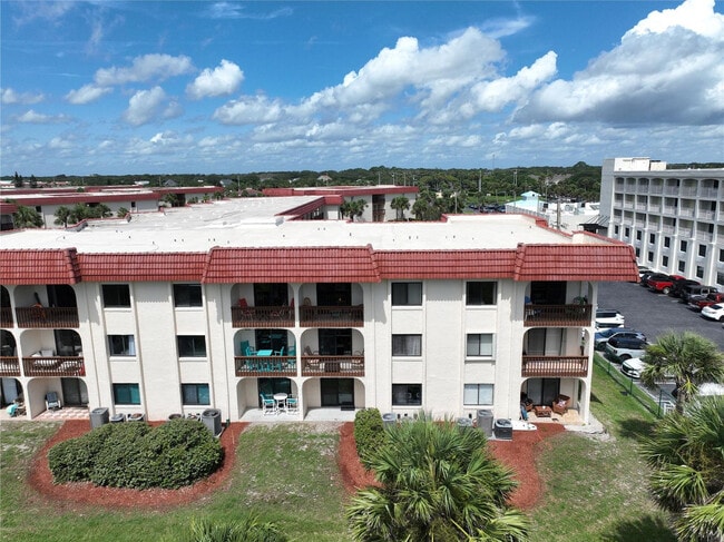 Photo - 880 Jimmy Buffett Mem Hwy Unit FL3-ID1259091P