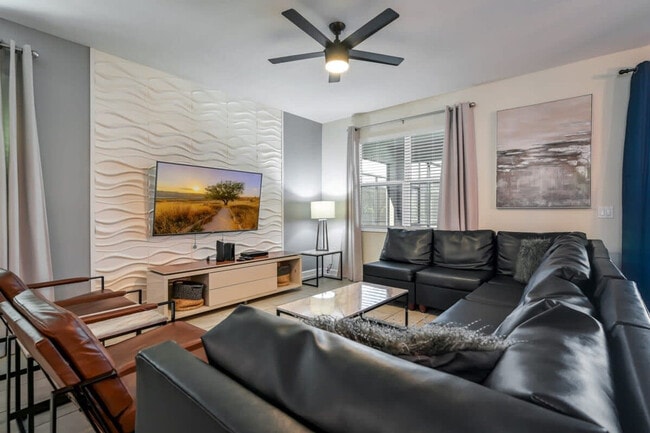 Building Photo - 4533 Target Blvd Unit ID1280844P