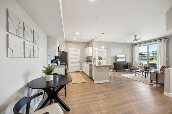 Building Photo - Eagle Ridge Apartment Homes