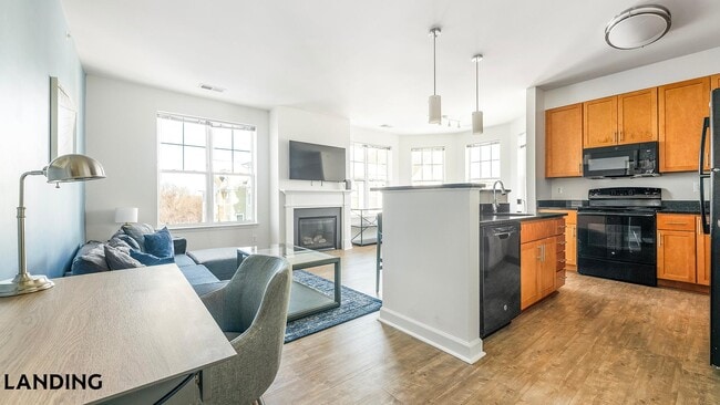 Photo - 909 Mansion Dr Unit 750-407