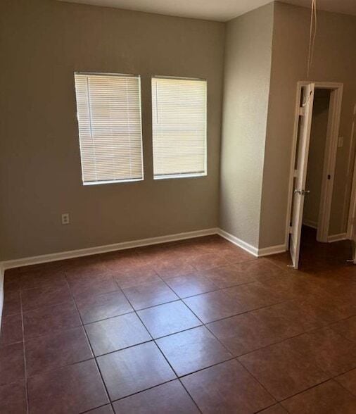 Photo - 7805 Woodlyn Rd