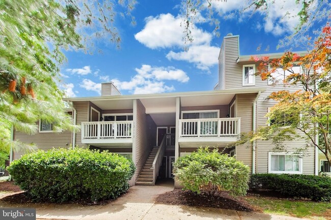 Building Photo - 13117 Wonderland Way Unit 4