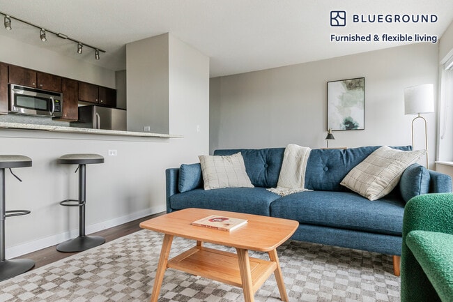 Photo - 121 W Chestnut St Unit FL32-ID1292