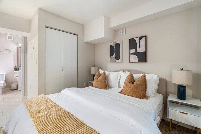 Photo - 309 Vine St Unit ID1292410P