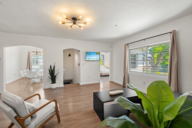 Photo - 1032 Michigan Ave Unit SI ID1540424P