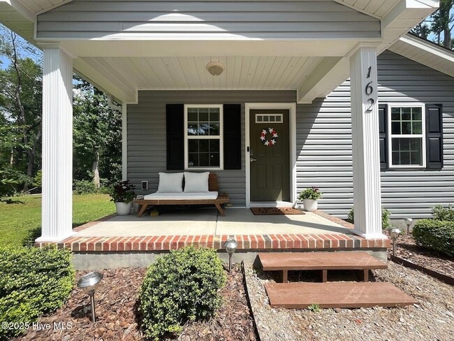 Photo - 162 Midway Rd